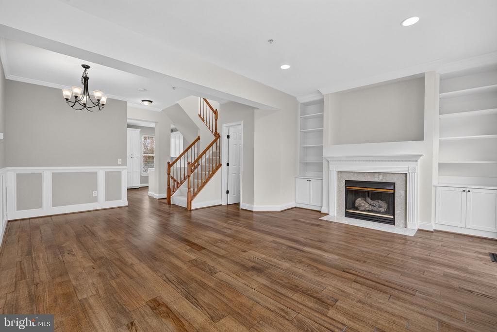 114 MEADOWS LANE