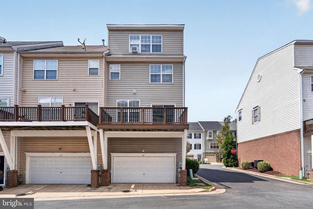 114 MEADOWS LANE