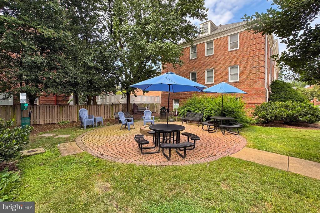 718 S WASHINGTON STREET Unit: 304