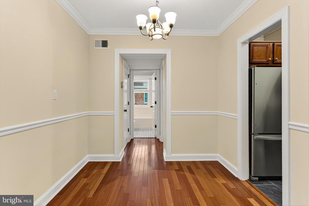 718 S WASHINGTON STREET Unit: 304
