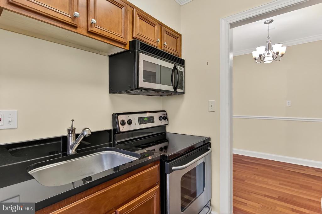 718 S WASHINGTON STREET Unit: 304