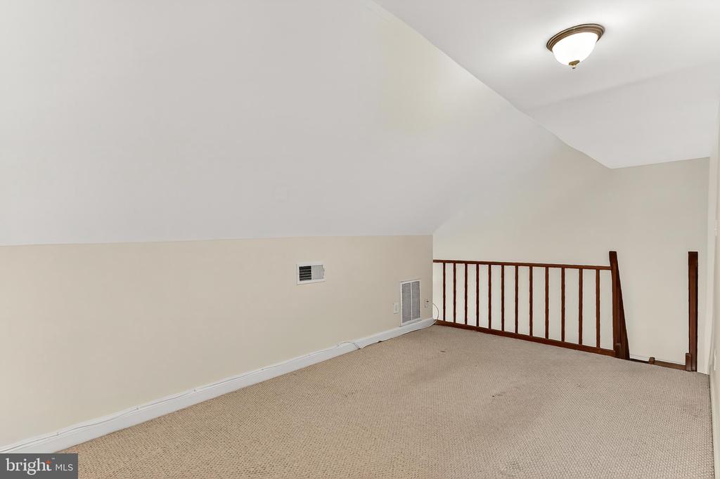 718 S WASHINGTON STREET Unit: 304