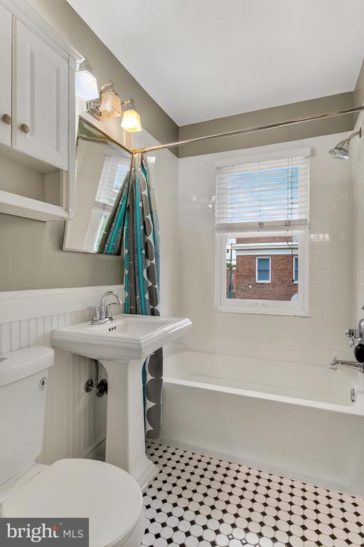 718 S WASHINGTON STREET Unit: 304