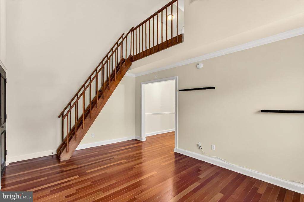 718 S WASHINGTON STREET Unit: 304
