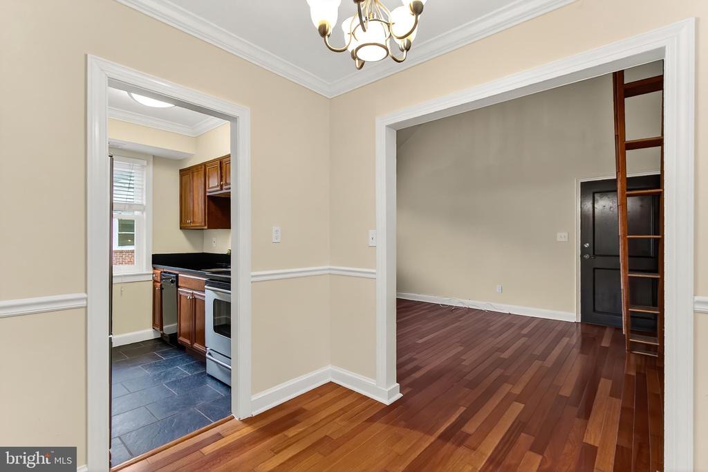 718 S WASHINGTON STREET Unit: 304