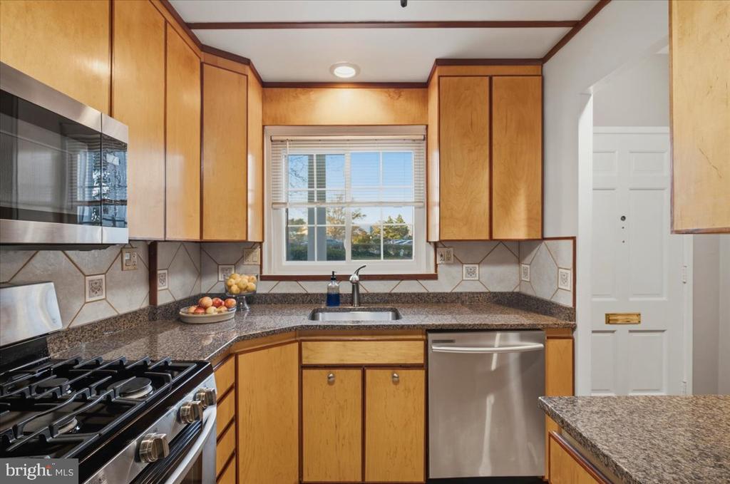 1306 MARTHA CUSTIS DRIVE