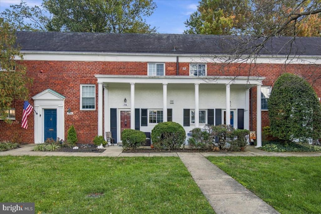 1306 MARTHA CUSTIS DRIVE