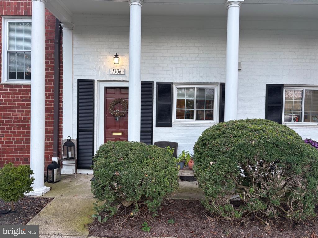 1306 MARTHA CUSTIS DRIVE