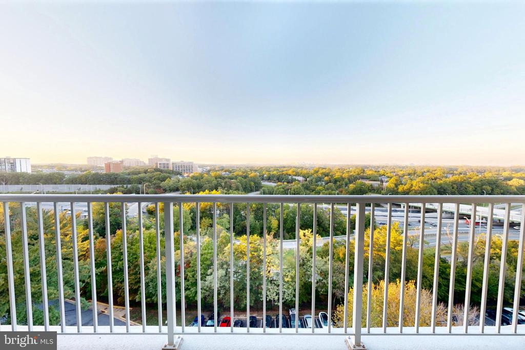 2500 N VAN DORN STREET Unit: 1101