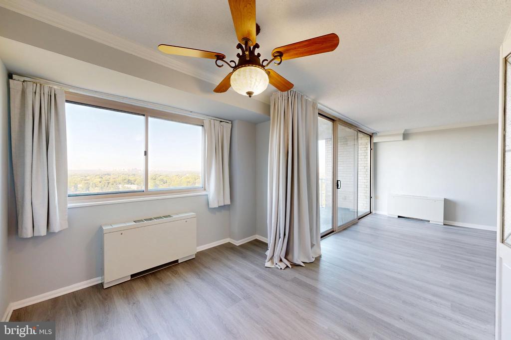 2500 N VAN DORN STREET Unit: 1101