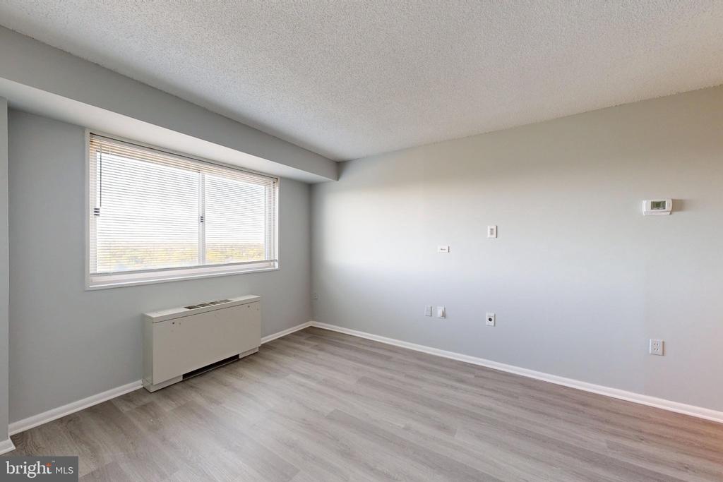 2500 N VAN DORN STREET Unit: 1101
