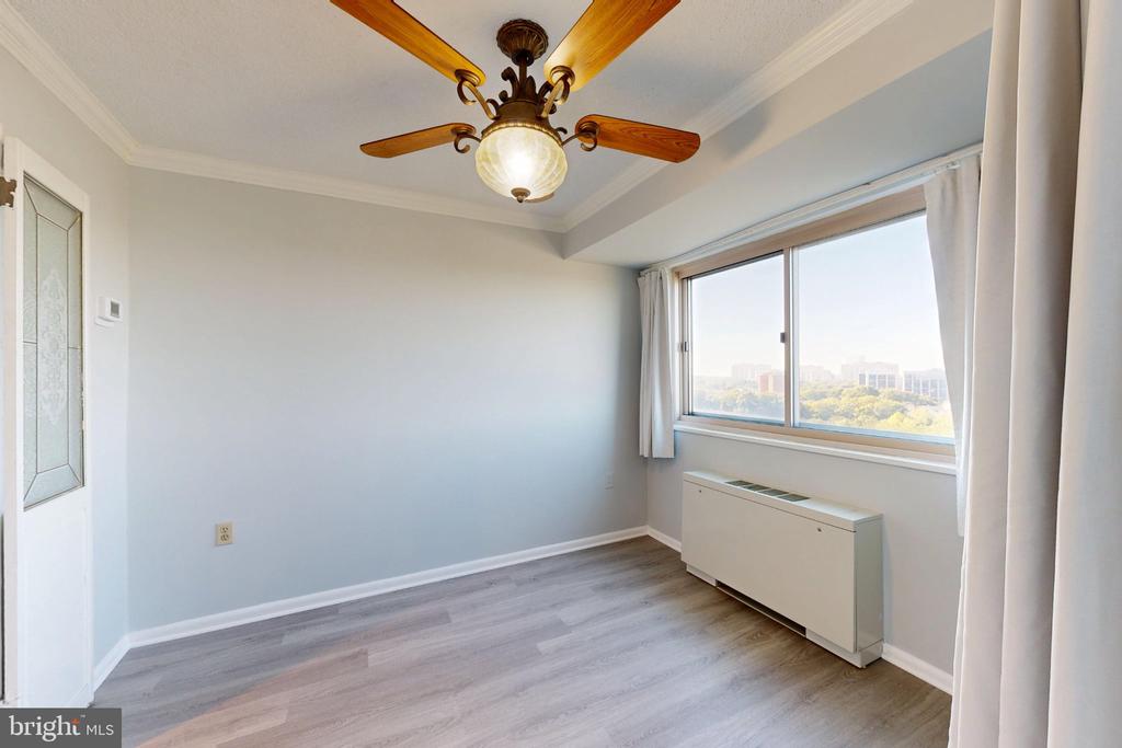 2500 N VAN DORN STREET Unit: 1101