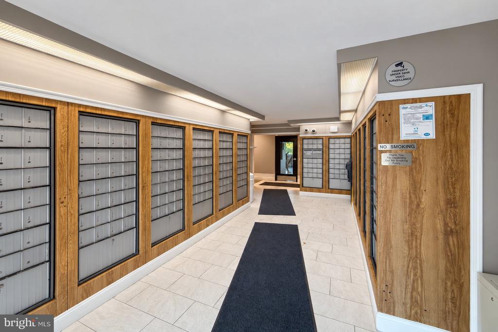 2500 N VAN DORN STREET Unit: 1101
