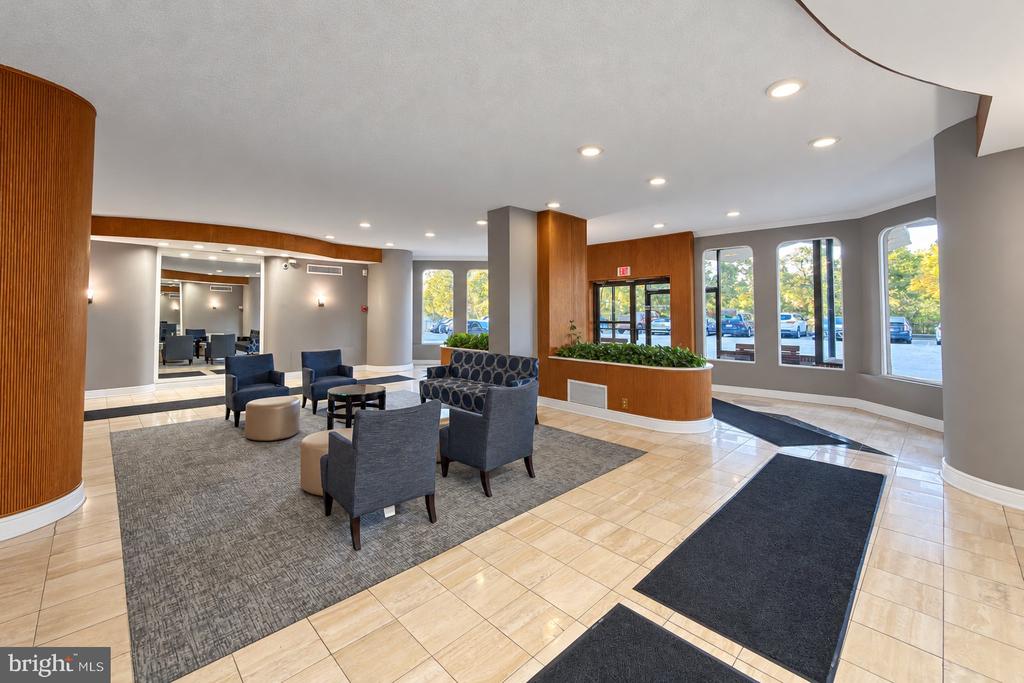 2500 N VAN DORN STREET Unit: 1101