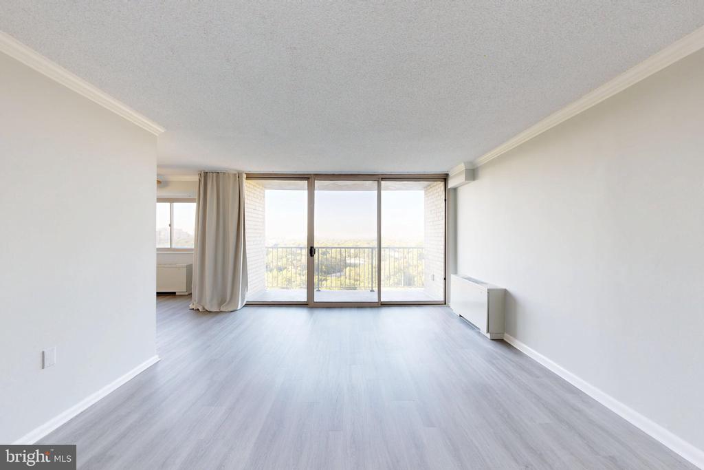 2500 N VAN DORN STREET Unit: 1101