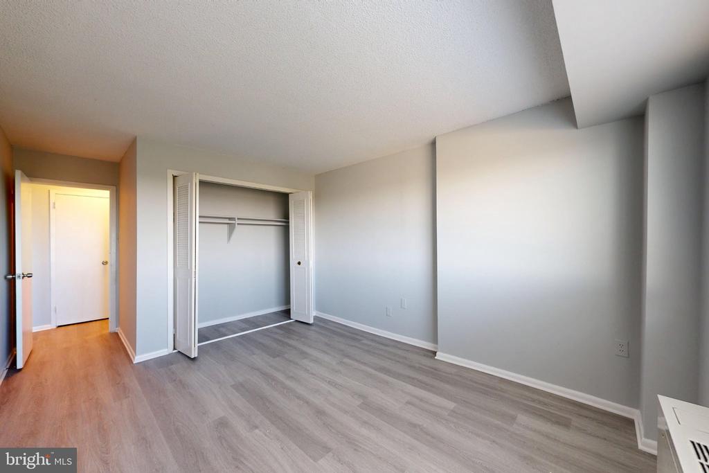 2500 N VAN DORN STREET Unit: 1101