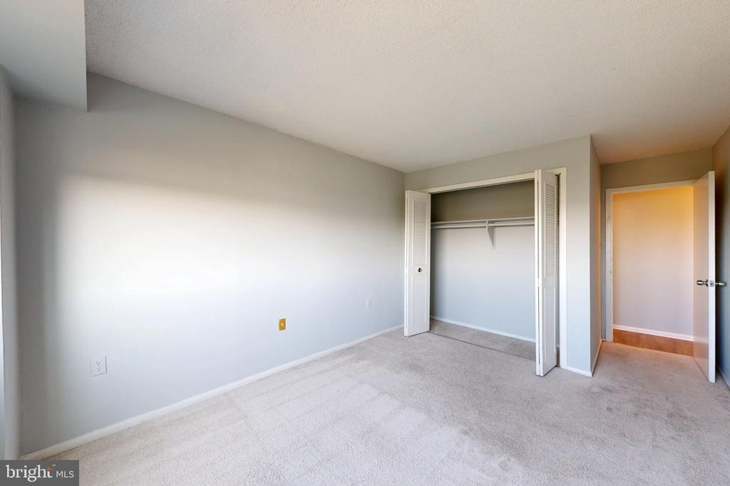 2500 N VAN DORN STREET Unit: 1101