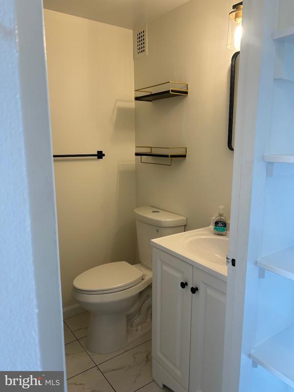5340 HOLMES RUN PARKWAY Unit: 516