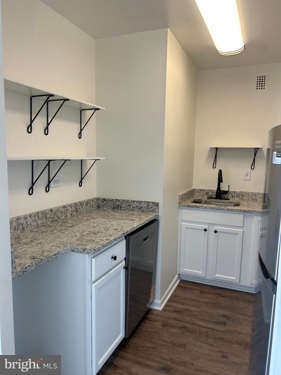 5340 HOLMES RUN PARKWAY Unit: 516