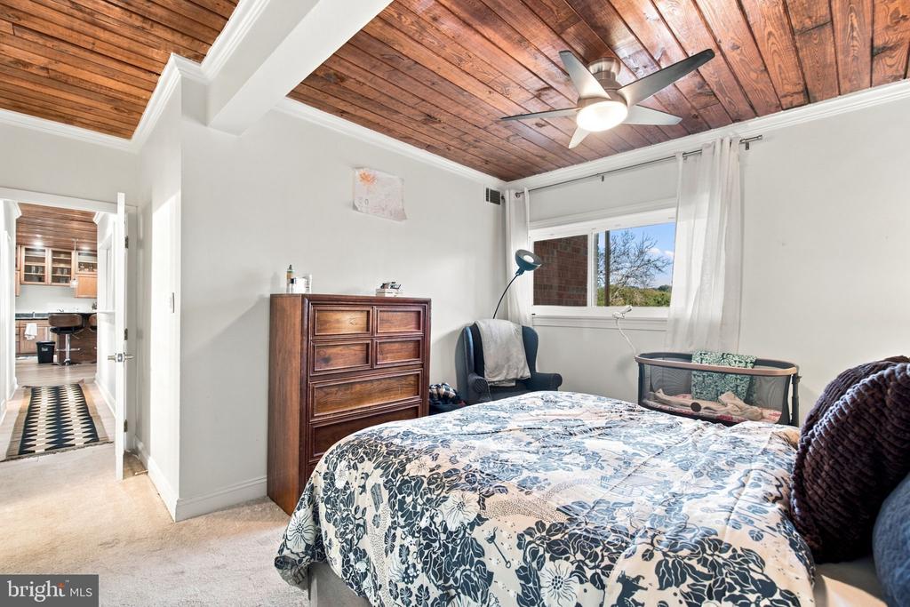 101 SKYHILL ROAD Unit: 303