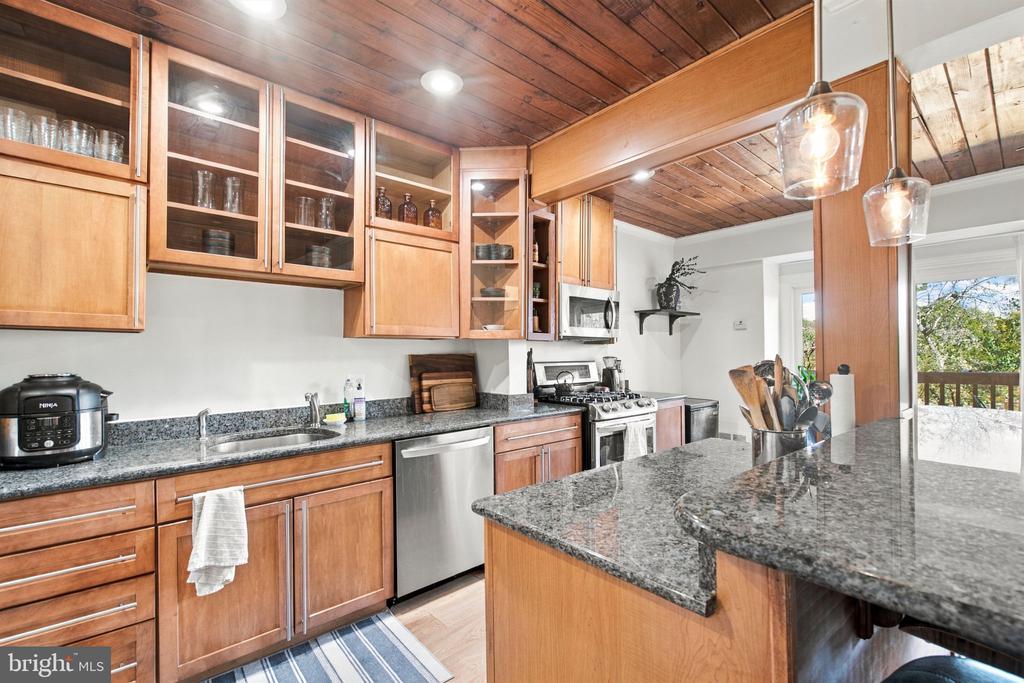 101 SKYHILL ROAD Unit: 303