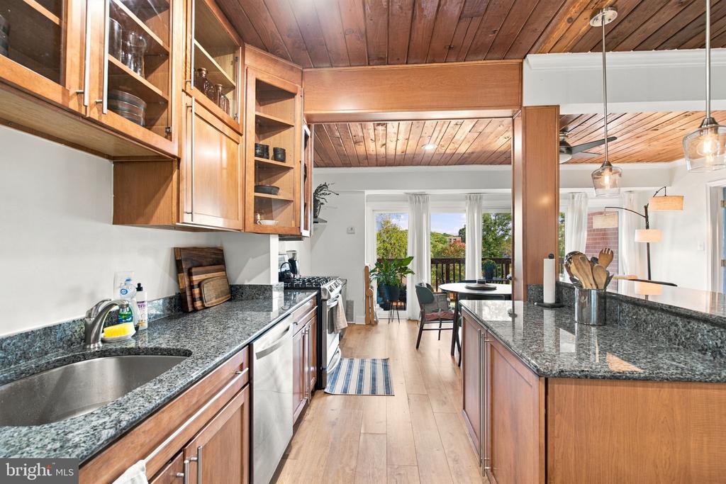 101 SKYHILL ROAD Unit: 303