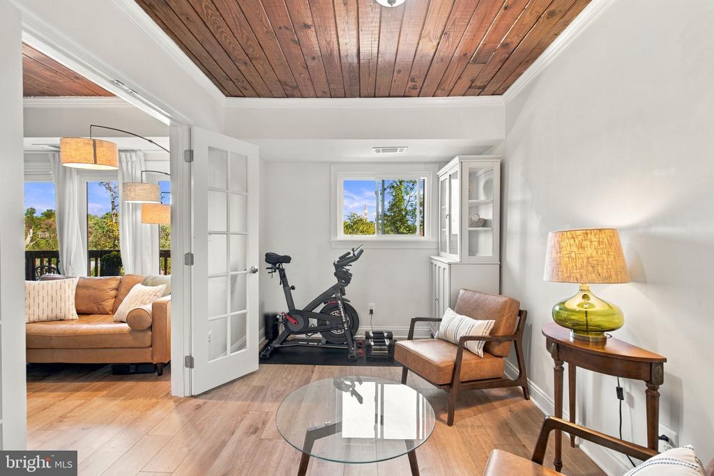 101 SKYHILL ROAD Unit: 303