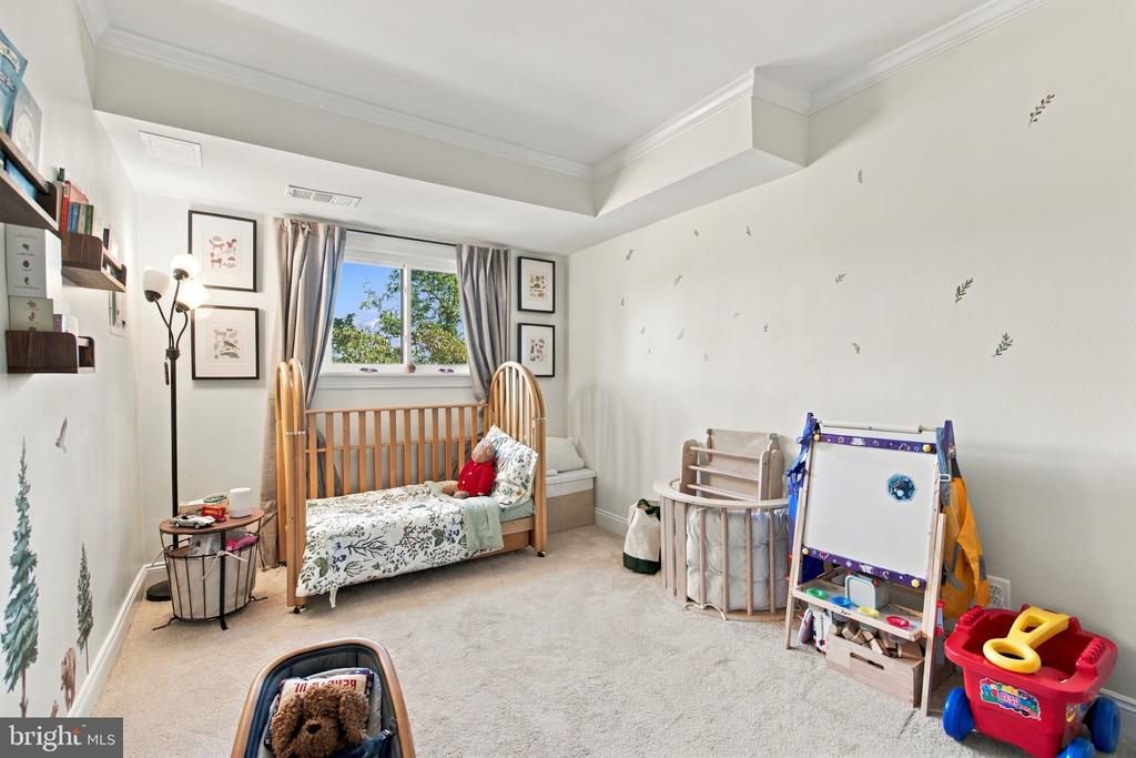 101 SKYHILL ROAD Unit: 303