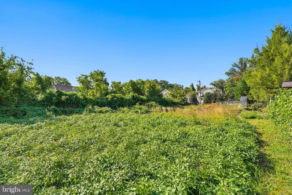 5241 SEMINARY ROAD