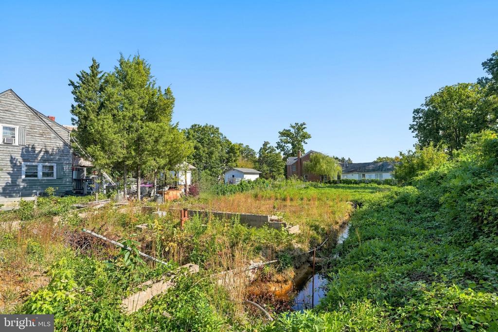 5241 SEMINARY ROAD
