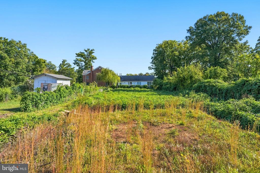 5241 SEMINARY ROAD