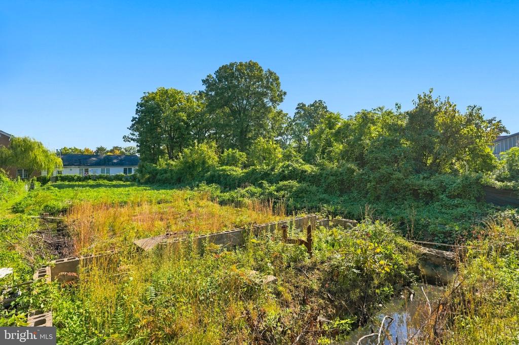 5241 SEMINARY ROAD