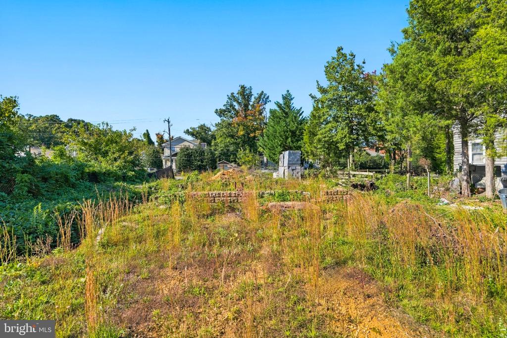 5241 SEMINARY ROAD