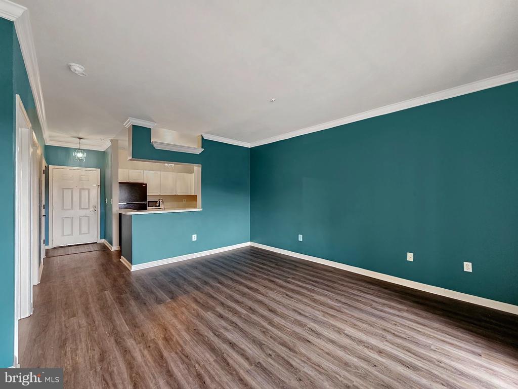4551 STRUTFIELD LANE Unit: 4209