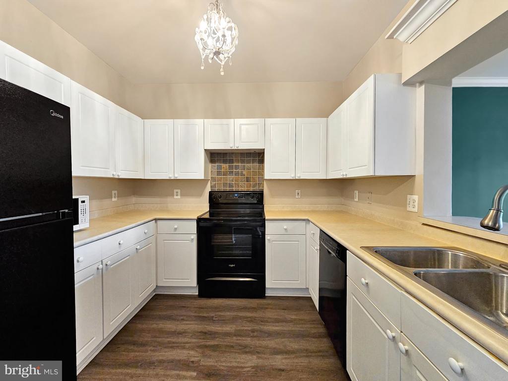 4551 STRUTFIELD LANE Unit: 4209