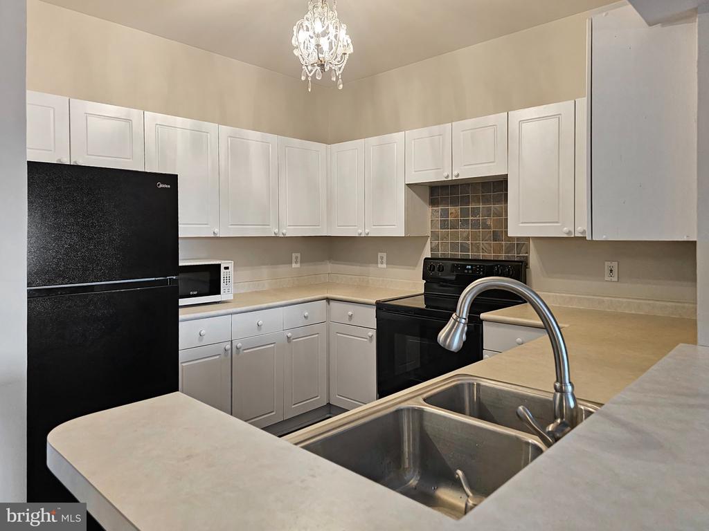 4551 STRUTFIELD LANE Unit: 4209