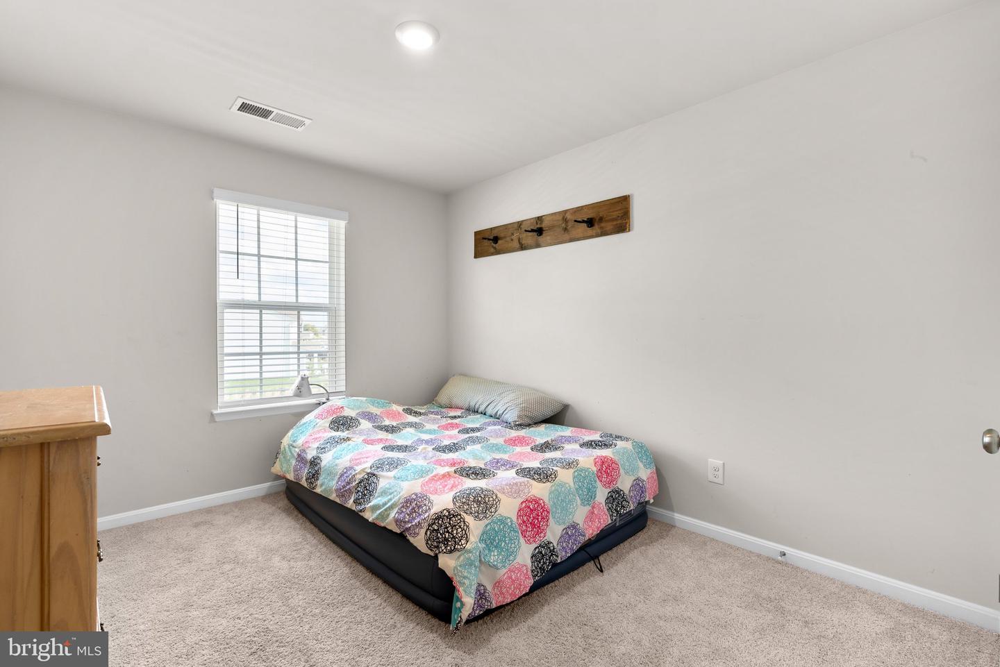 25 E FAIRFAX STREET