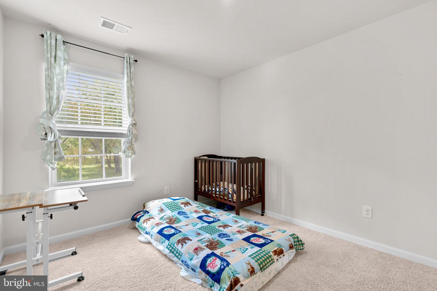 25 E FAIRFAX STREET