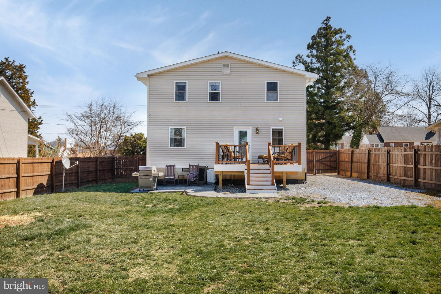 109 S BUCKMARSH STREET