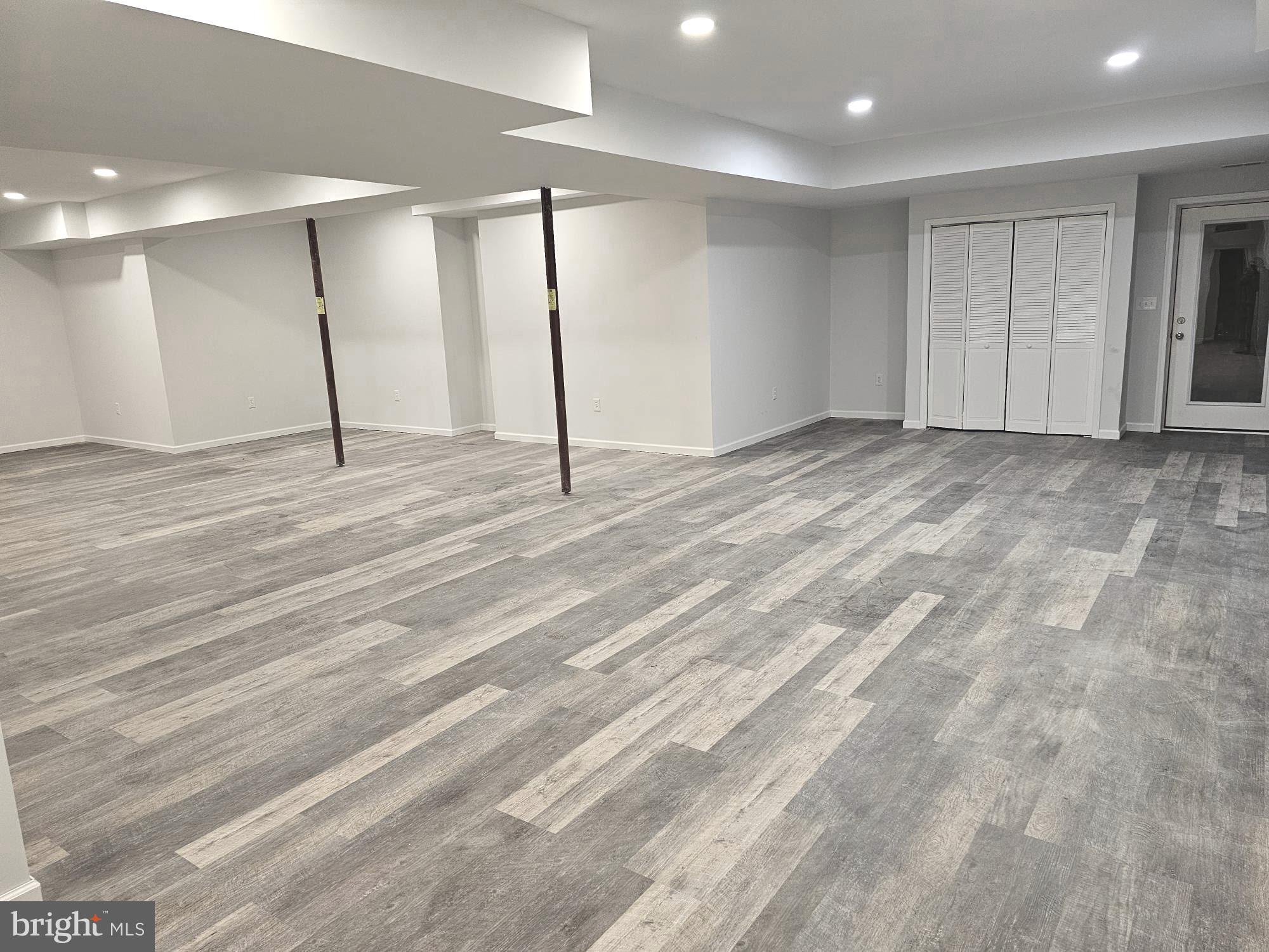 274 Carefree Ln