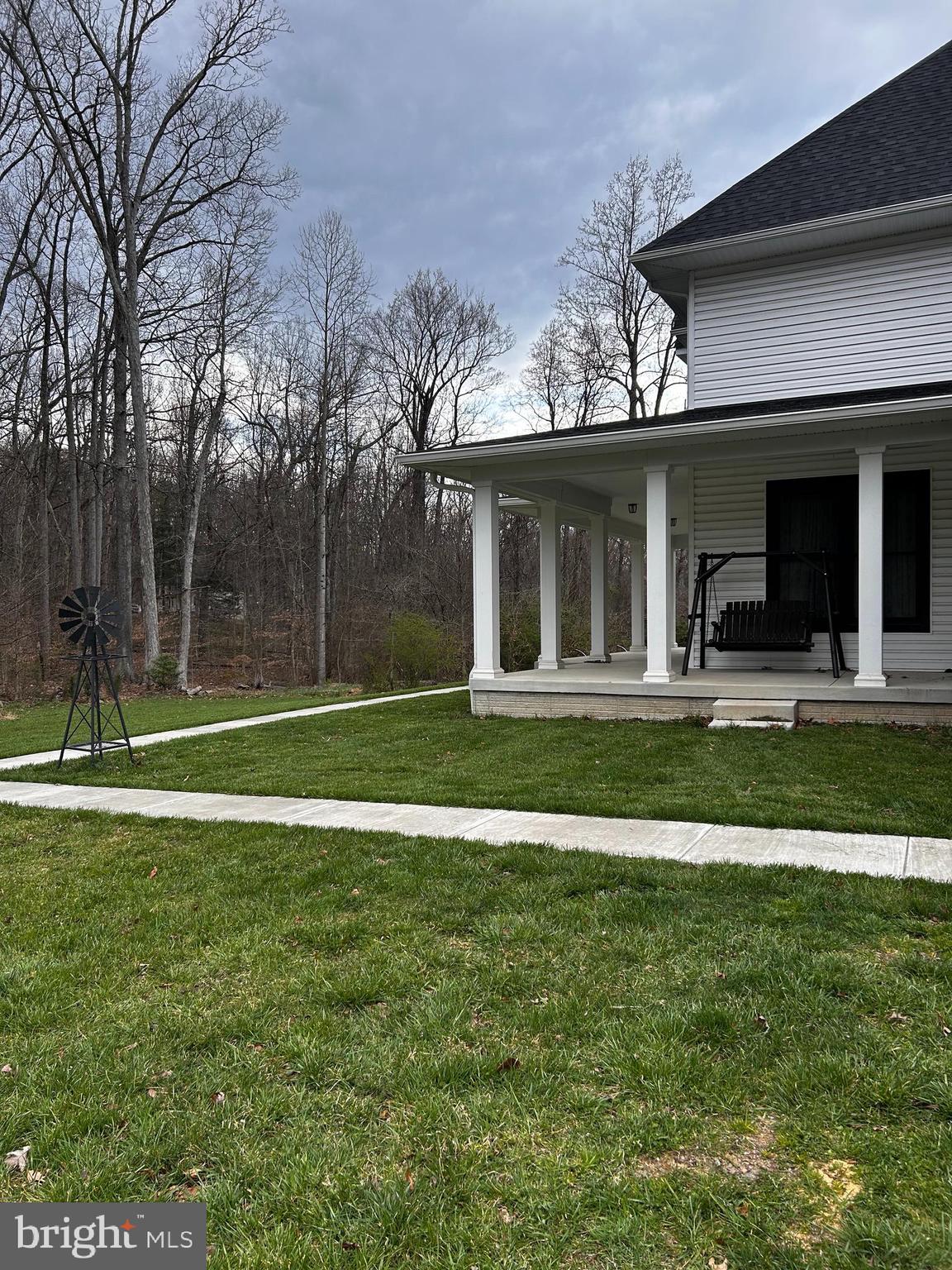 274 Carefree Ln