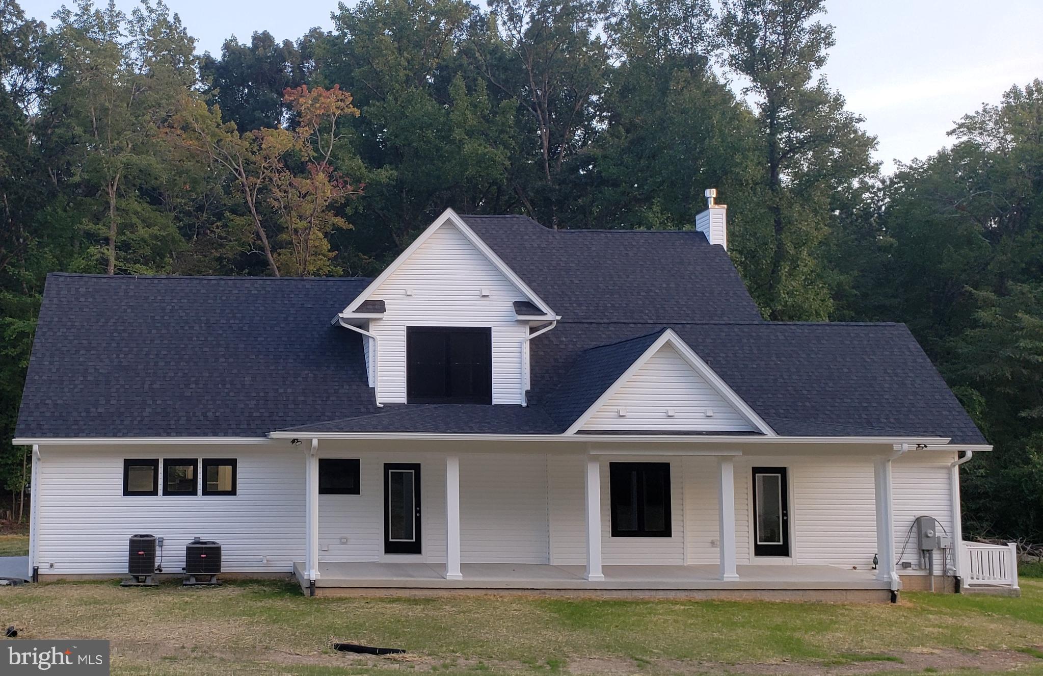 274 Carefree Ln