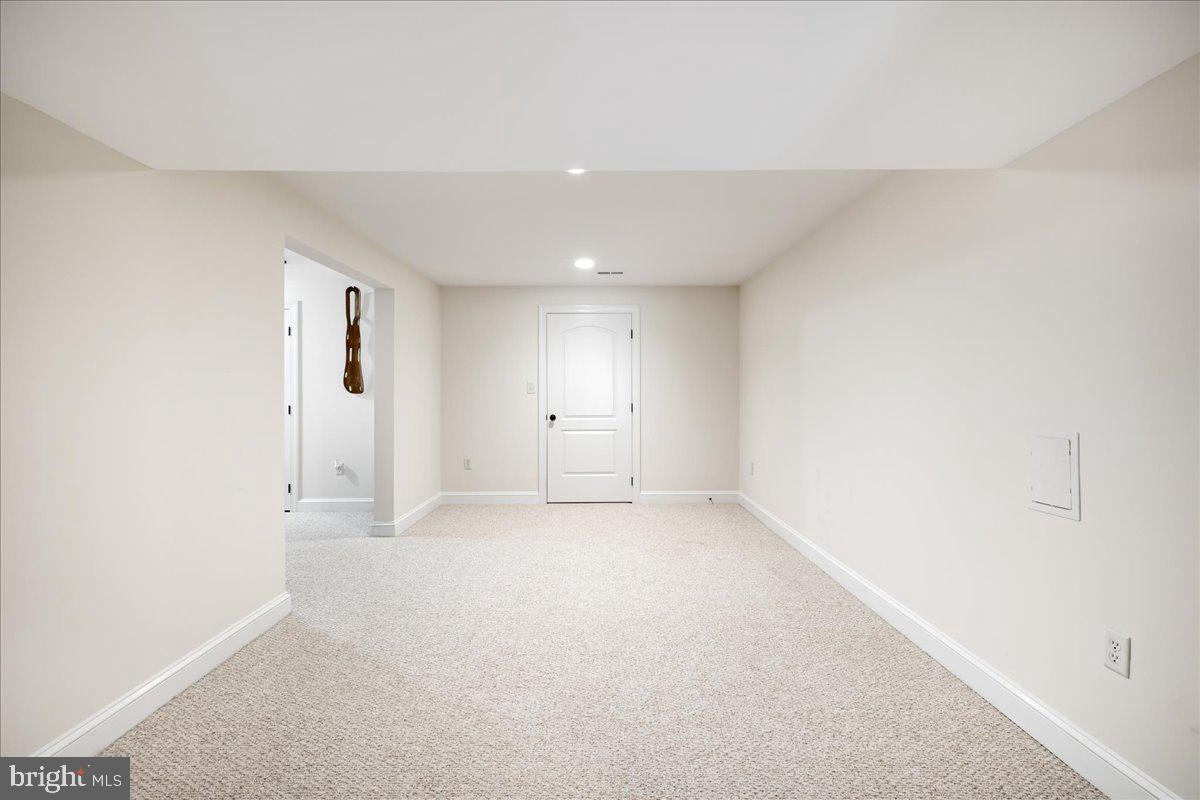237 Tyson Dr