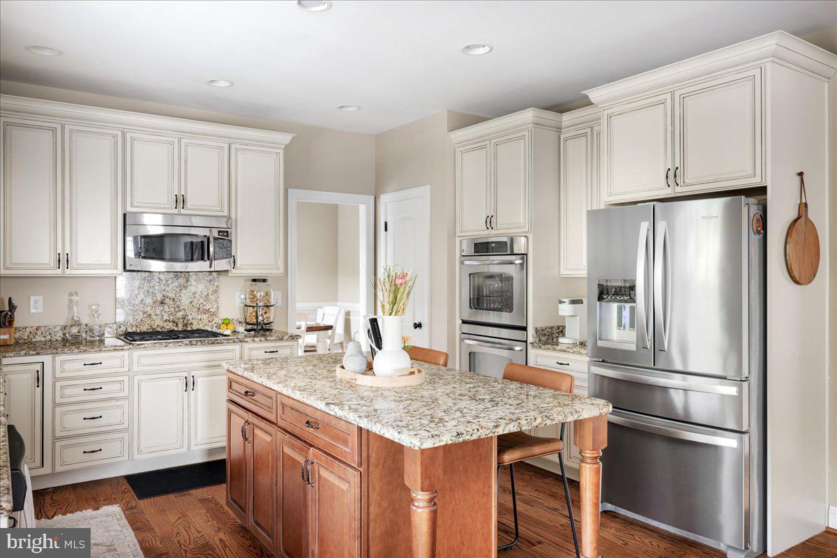 237 Tyson Dr
