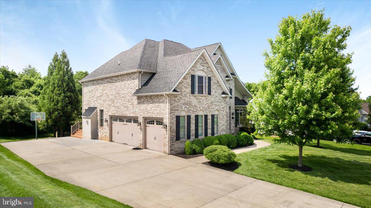 237 Tyson Dr