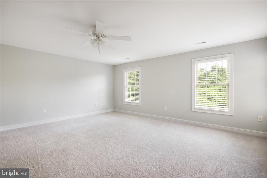 237 Tyson Dr