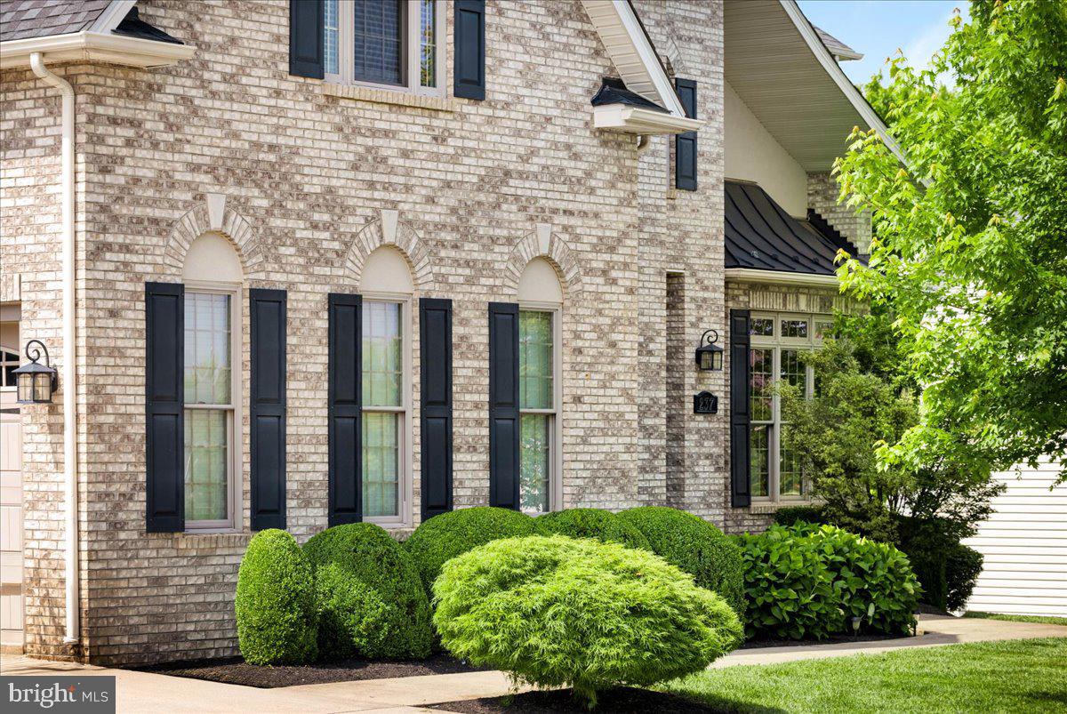237 Tyson Dr