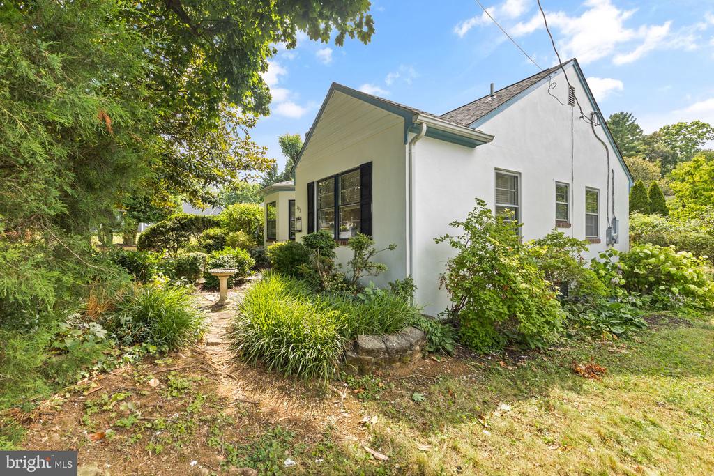 135 Rosemont Cir