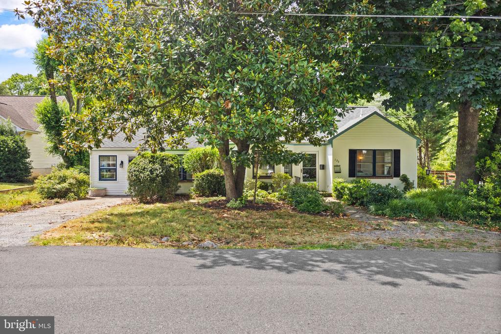 135 Rosemont Cir