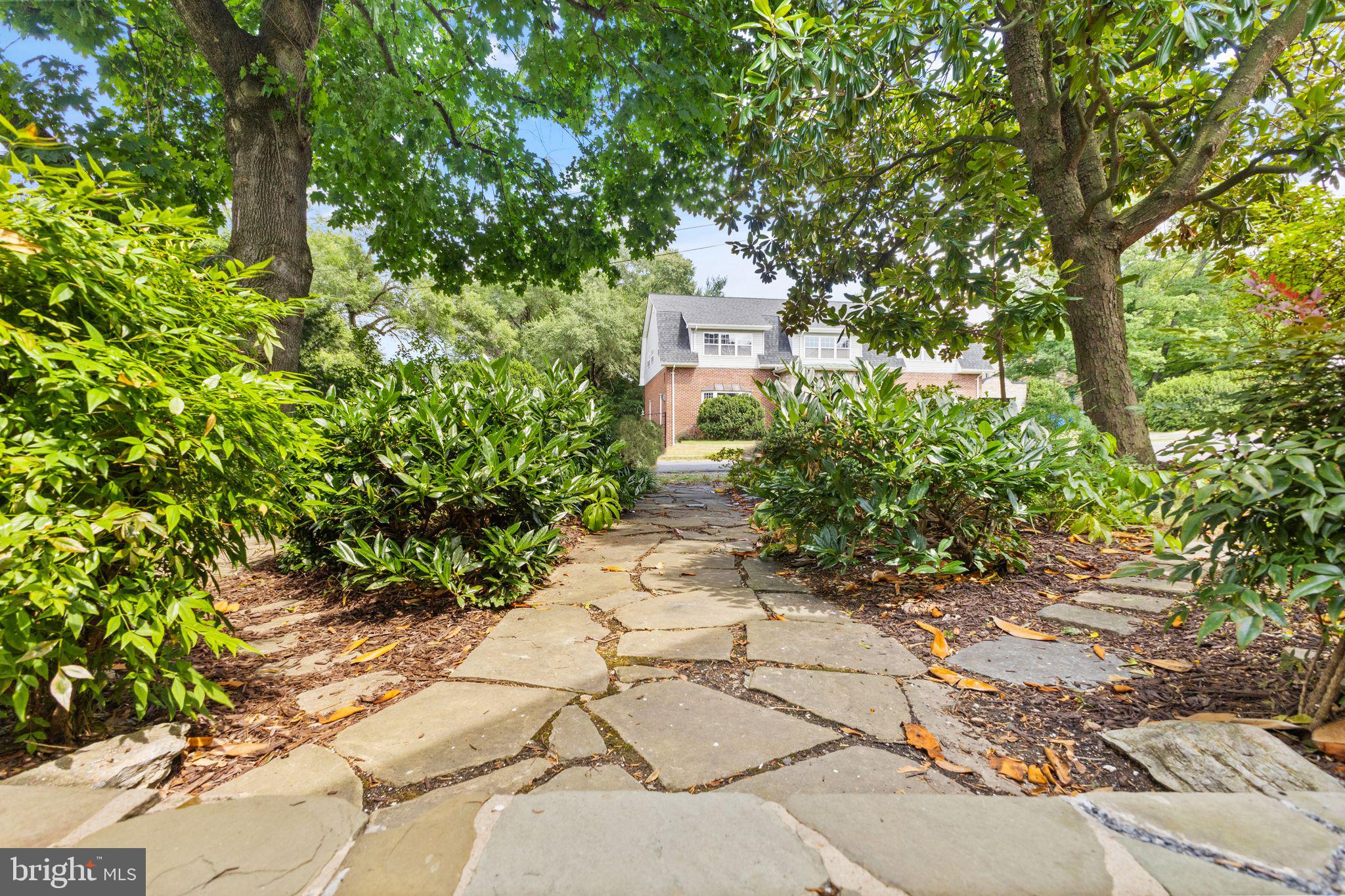 135 Rosemont Cir